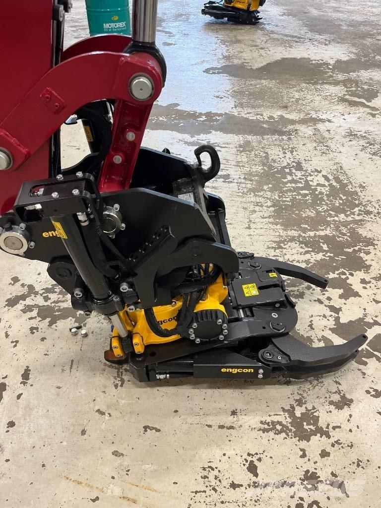 Yanmar B 95 W 轮式挖掘机
