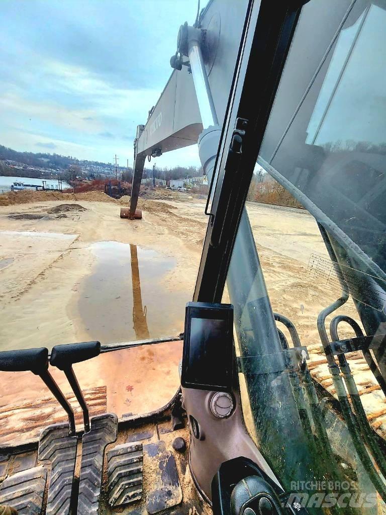 Volvo EC300ELR 履带挖掘机