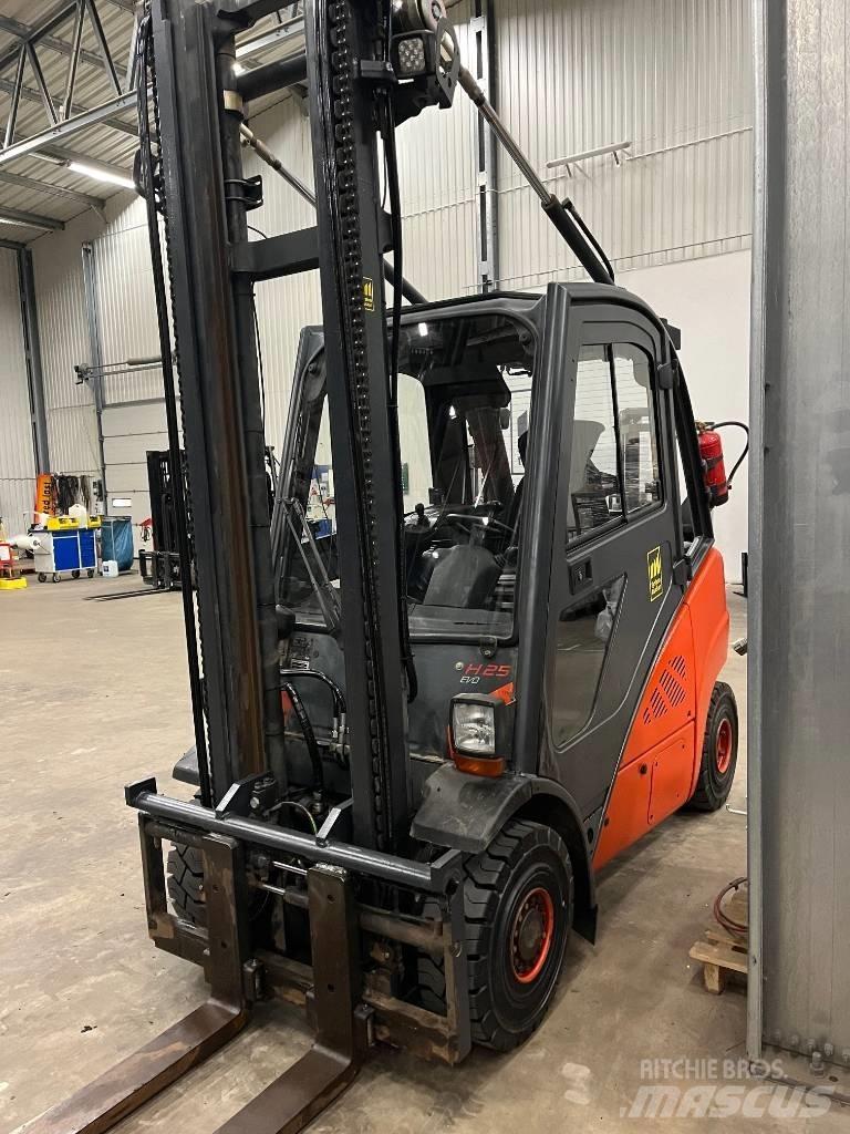 Linde H25D-02 柴油叉车