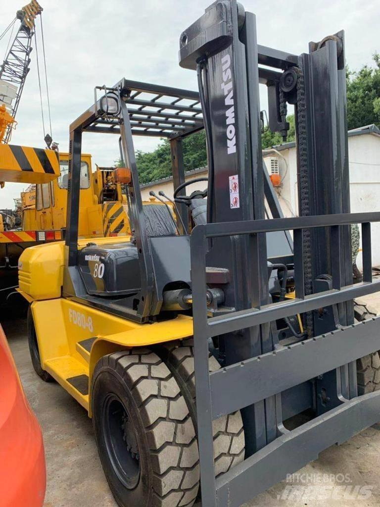 Komatsu 8 Ton 柴油叉车