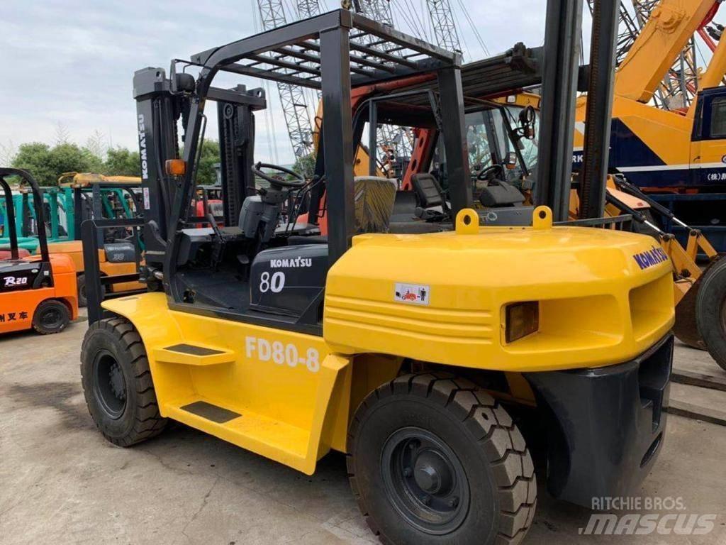 Komatsu 8 Ton 柴油叉车