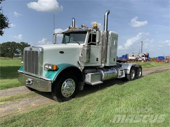 Peterbilt 367 牵引车