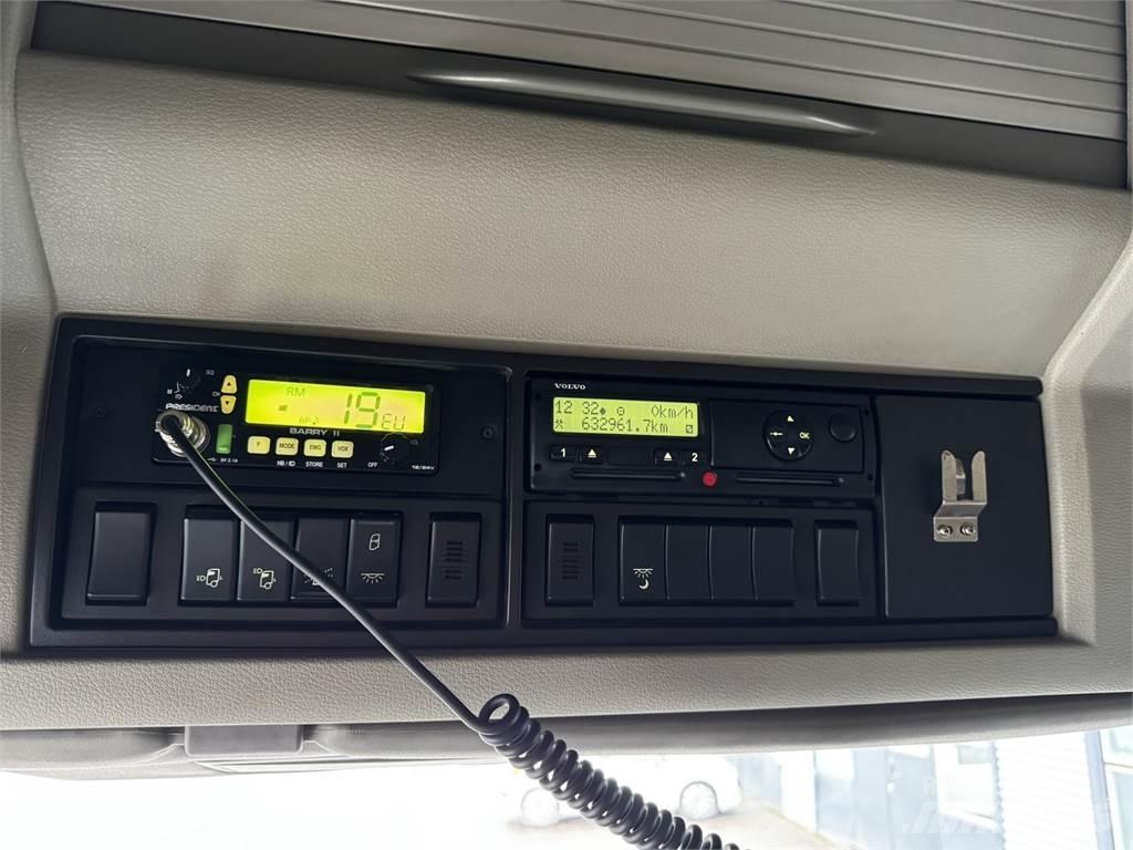 Volvo FMX500 6x4 牵引车