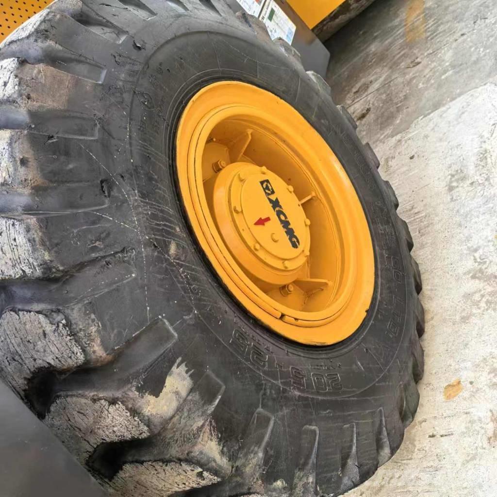 XCMG xs223j 单轮压路机