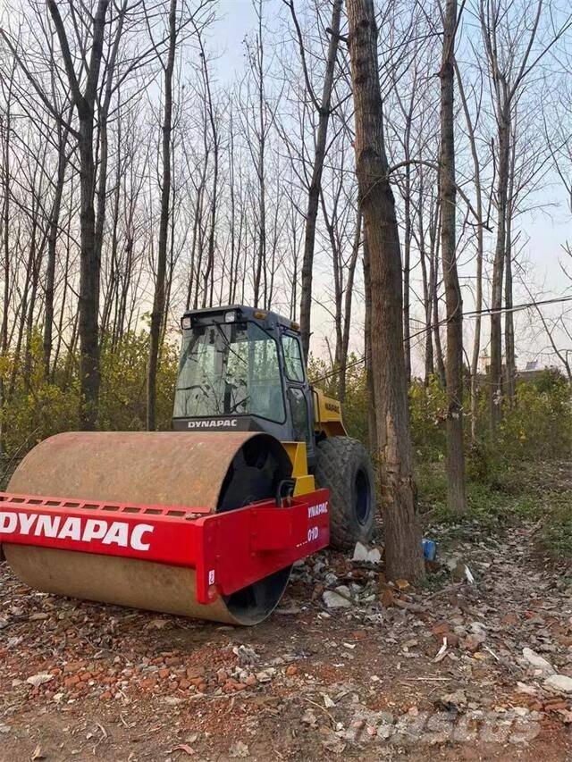 Dynapac CA301 单轮压路机