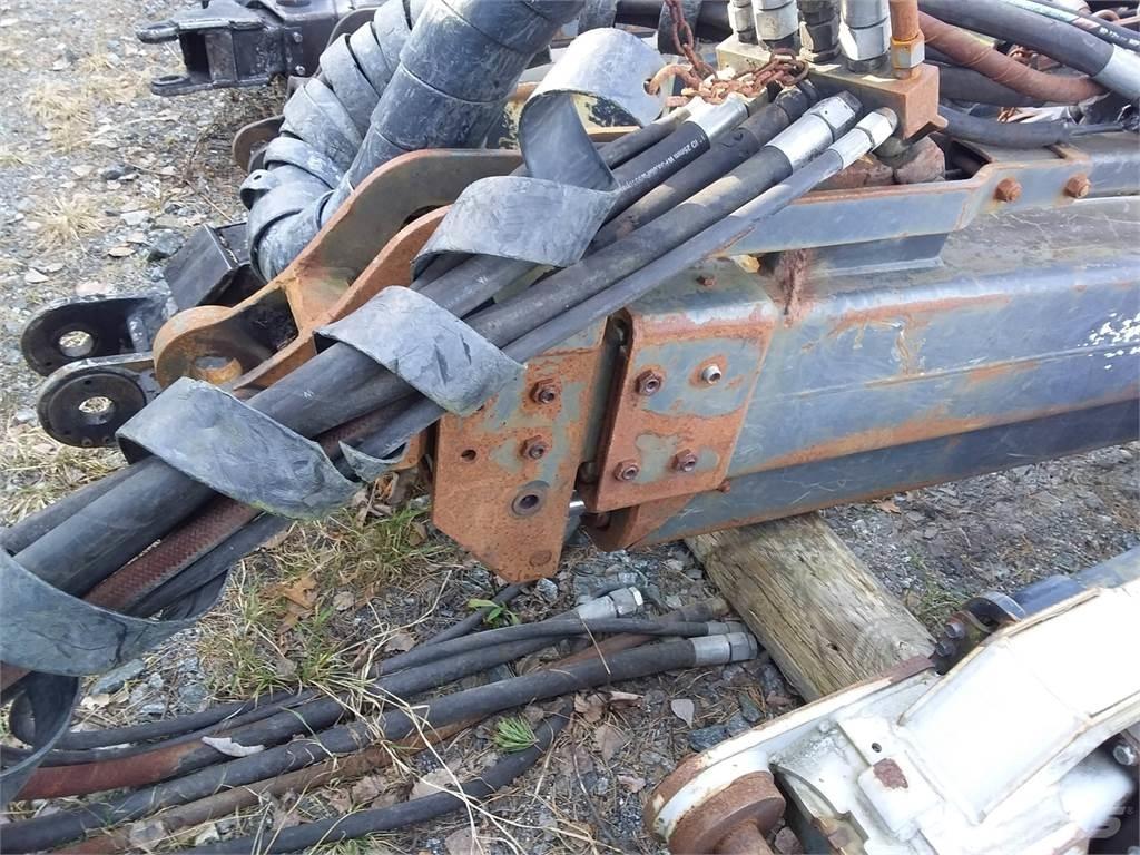 Loglift 210 收割起重机