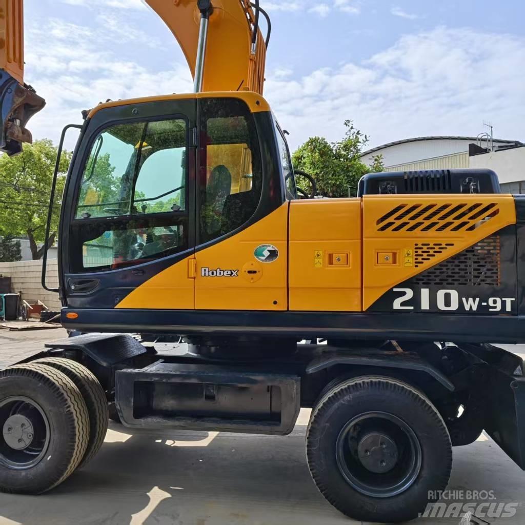 Hyundai 210w-9 轮式挖掘机