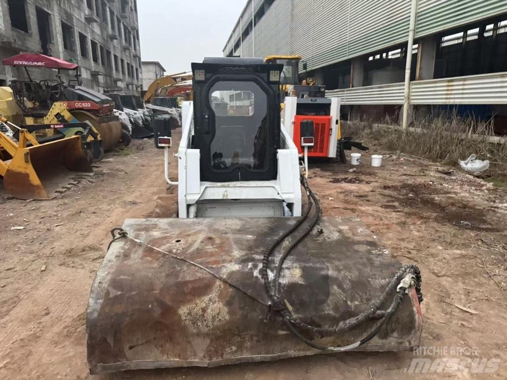  WS 60 滑移装载机