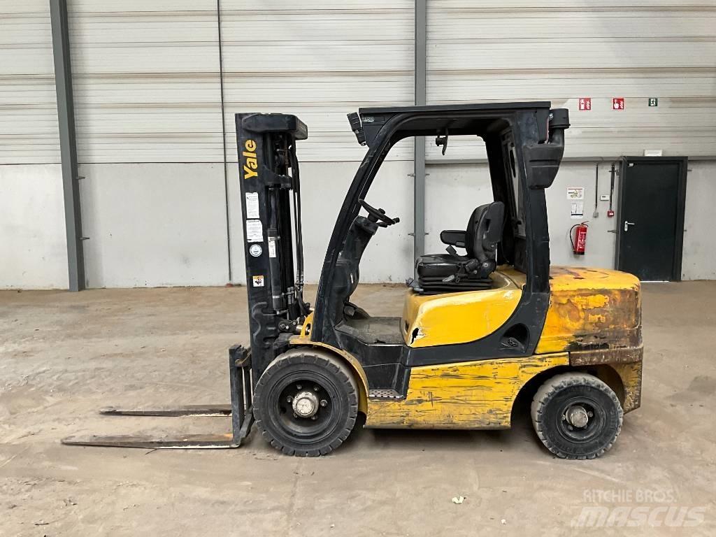 Yale GDP 35 VX 柴油叉车