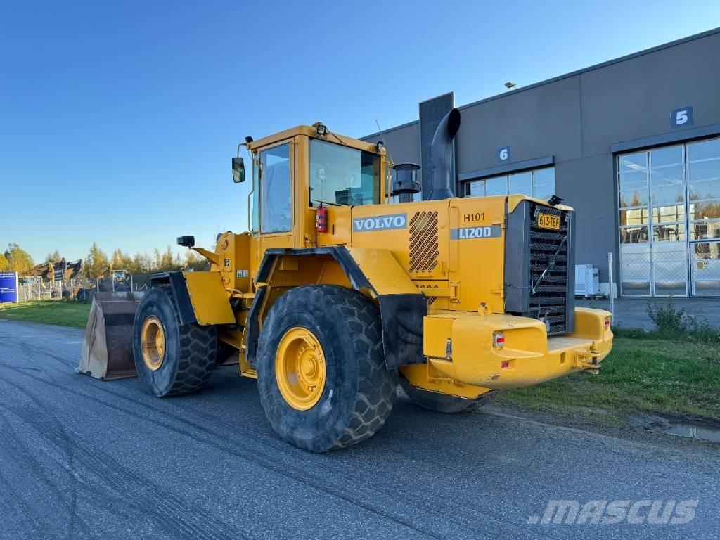 Volvo L 120 D 轮式装载机
