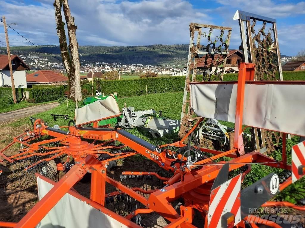 Kuhn GA6632 料堆整形机