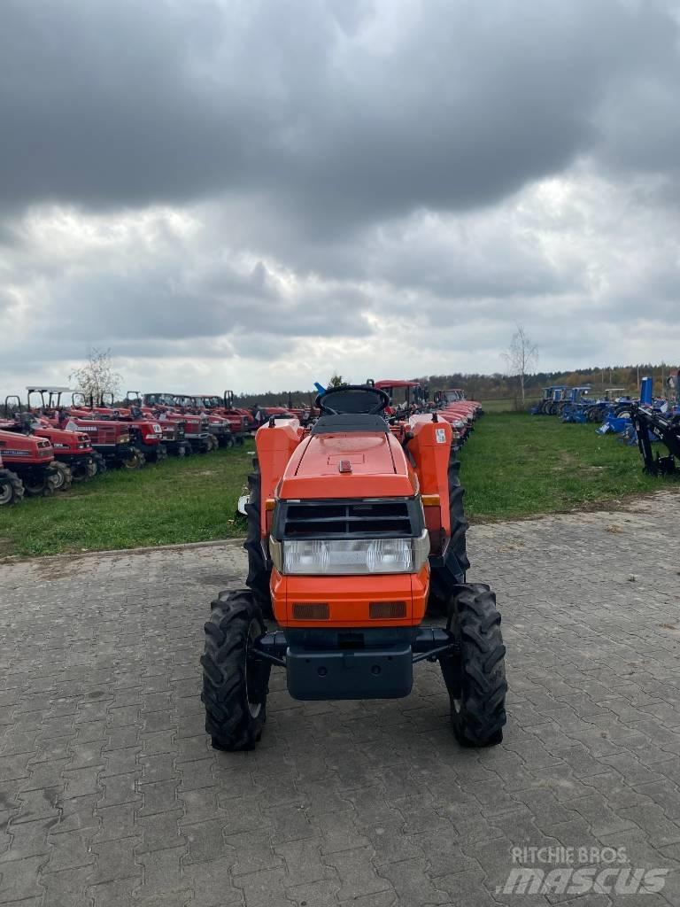 Kubota GL 23 小型拖拉机