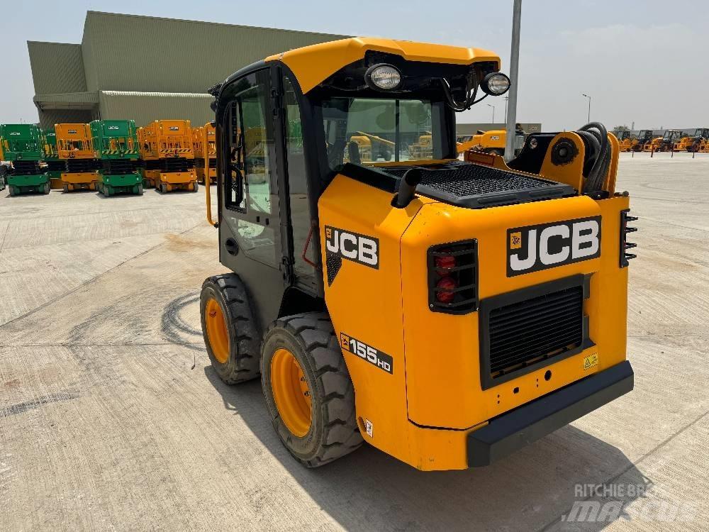 JCB 155 滑移装载机