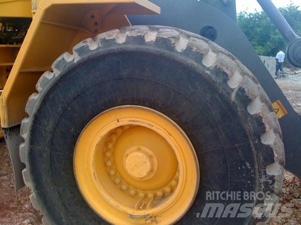 Volvo L180 轮式装载机