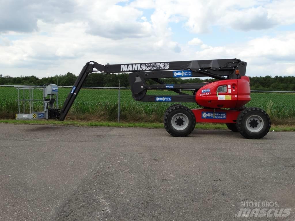 Manitou 200 ATJ 曲臂高空工作平台
