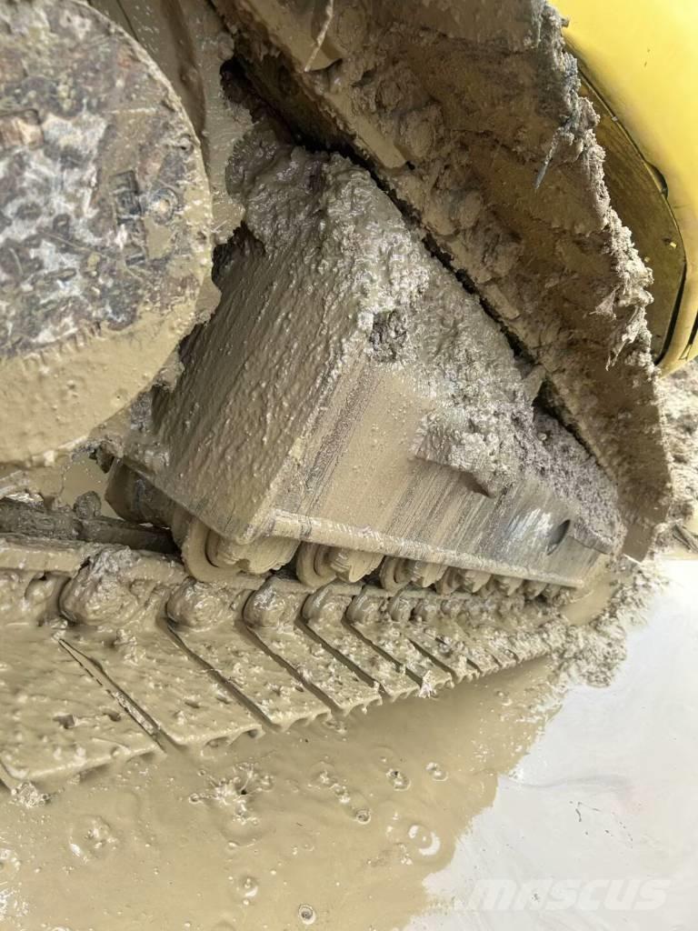 Komatsu PC 128 US 履带挖掘机