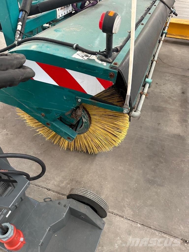 Burtec BB 235/80 S 刷子配件