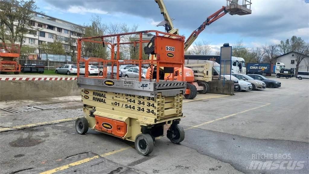 JLG 3246ES 剪叉式升降机