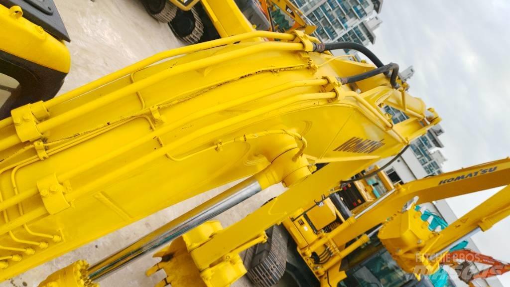 Komatsu PC 130-6 小型挖掘机