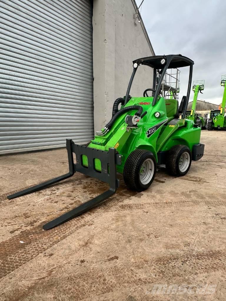 Avant 423 多功能装载机