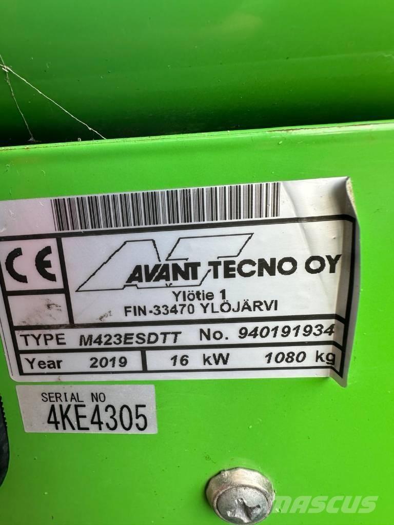 Avant 423 多功能装载机