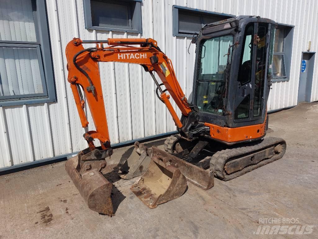 Hitachi ZX22U 小型挖掘机