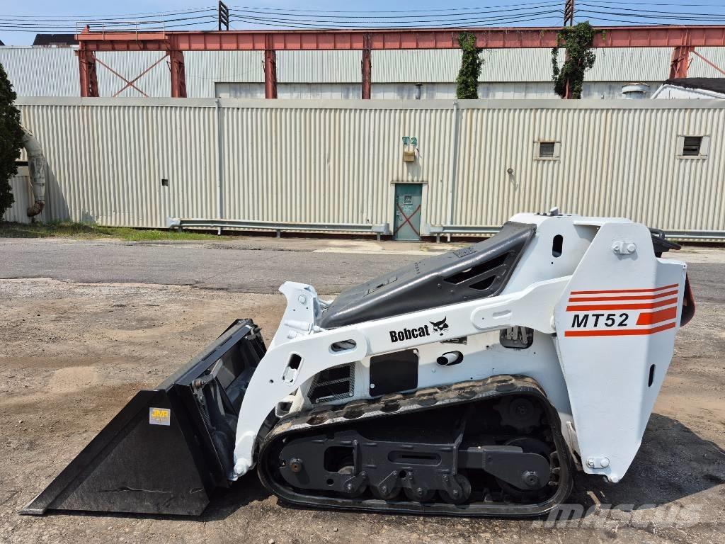 Bobcat MT 52 滑移装载机