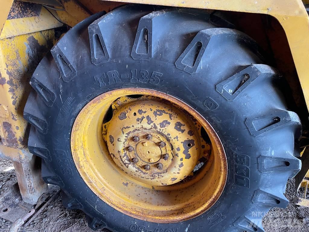 Massey Ferguson 50 B 反铲装载机
