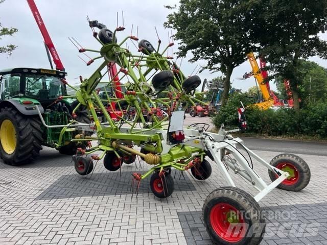 CLAAS Volto 1300 犁耙和摊草机