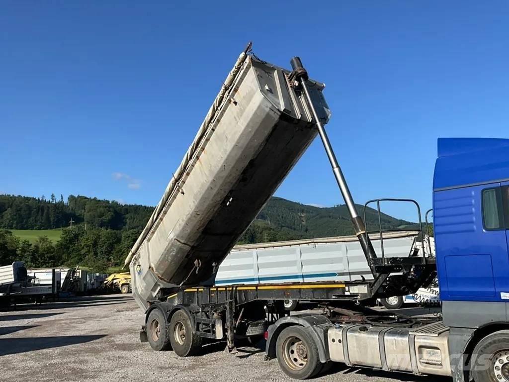 Schwarzmüller HKS 2 自卸拖车