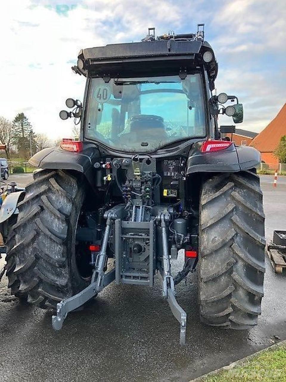 Valtra g135a 拖拉机/农用车