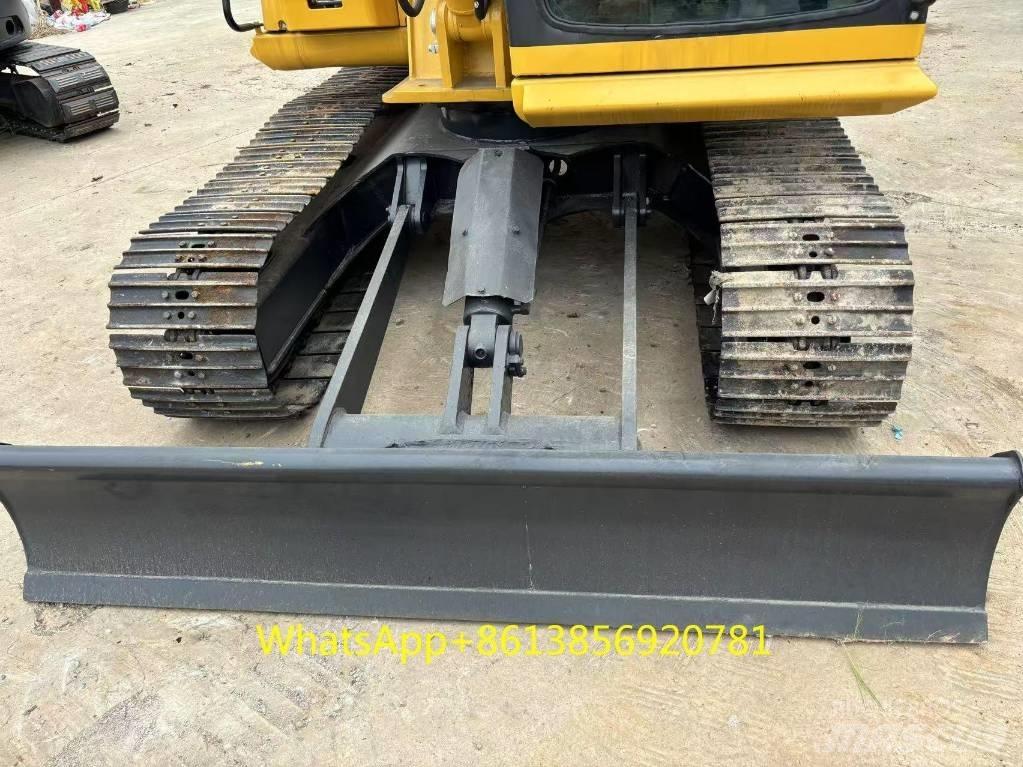 Komatsu PC70-6 小型挖掘机