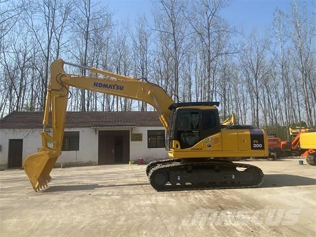 Komatsu PC200-7 履带挖掘机