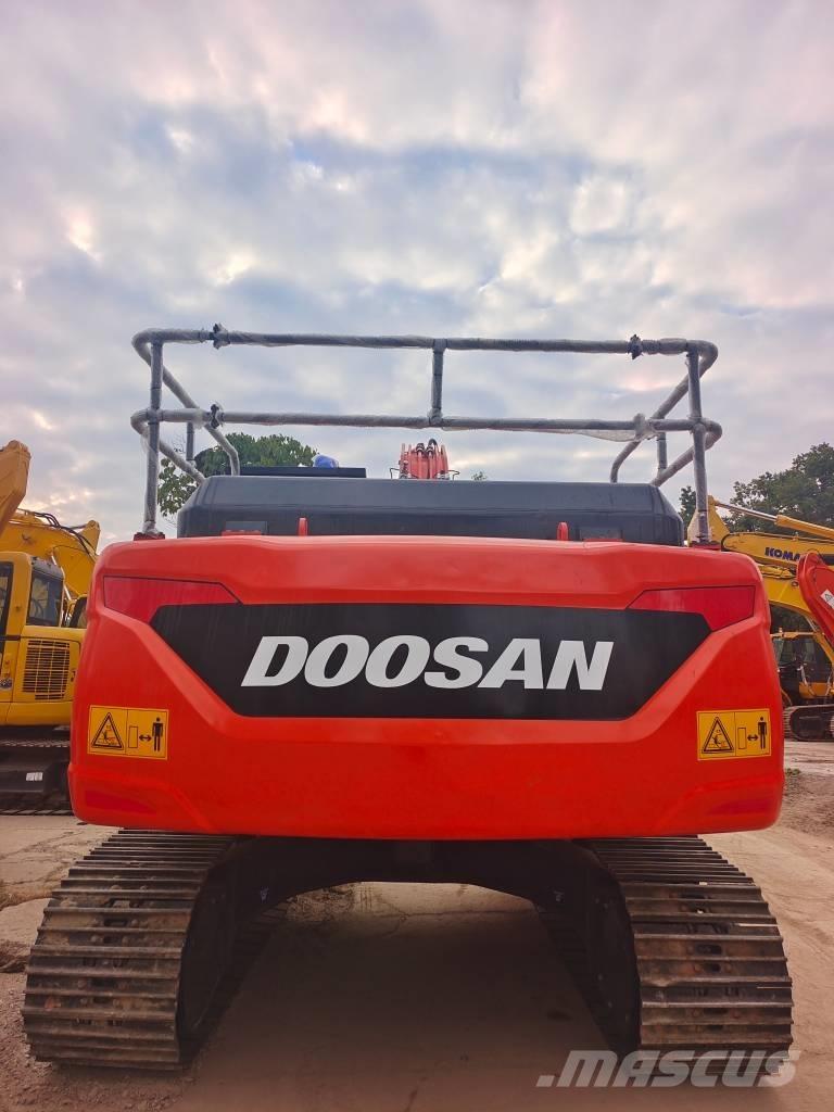 Doosan DX 225 LC-9C 履带挖掘机