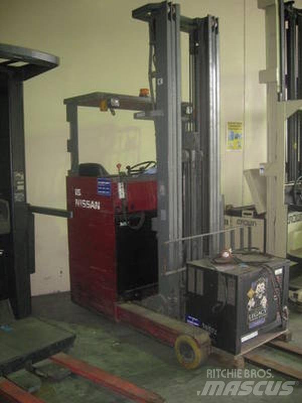 Nissan Reach Truck 前移式叉车