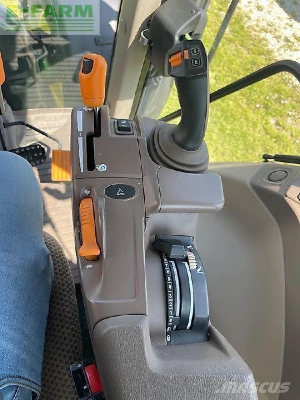 John Deere 6120m 拖拉机/农用车