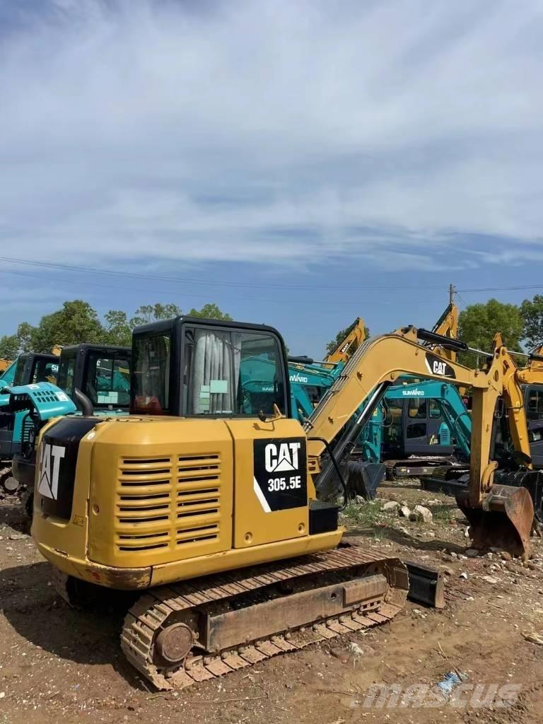 CAT 305.5E2 小型挖掘机