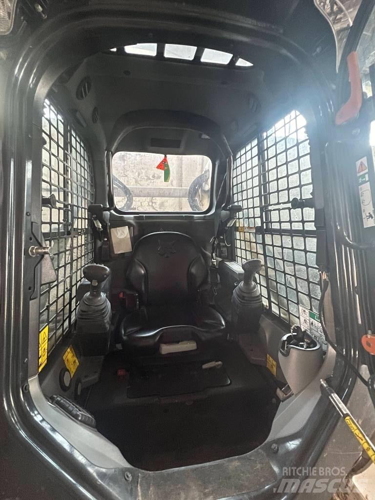 Bobcat T 770 履带式装载机