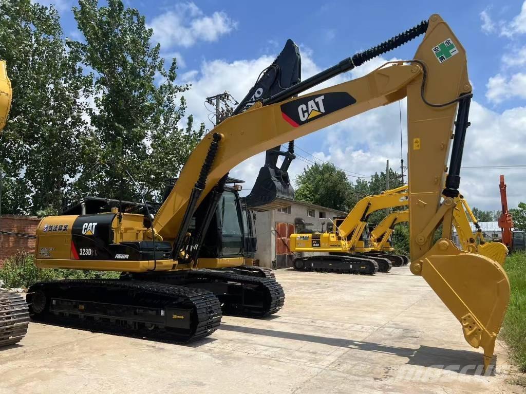 CAT cat323d 中型挖掘机