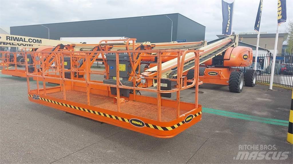 JLG 680SGW+ 直臂高空工作平台