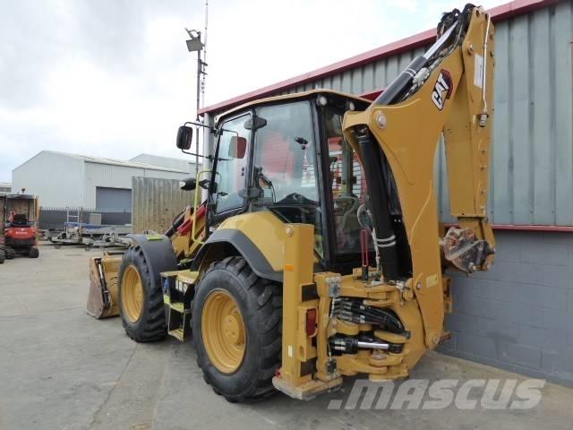 CAT 444 反铲装载机