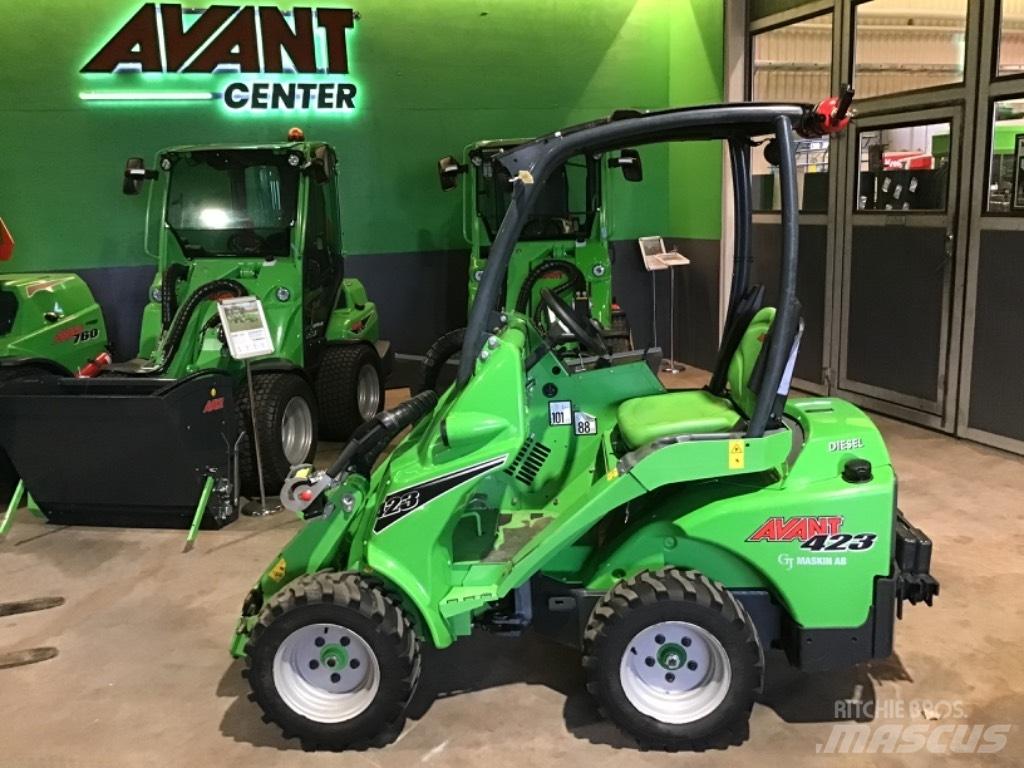 Avant 423 滑移装载机