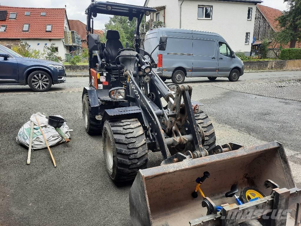 GiANT V 452 X-Tra 轮式装载机