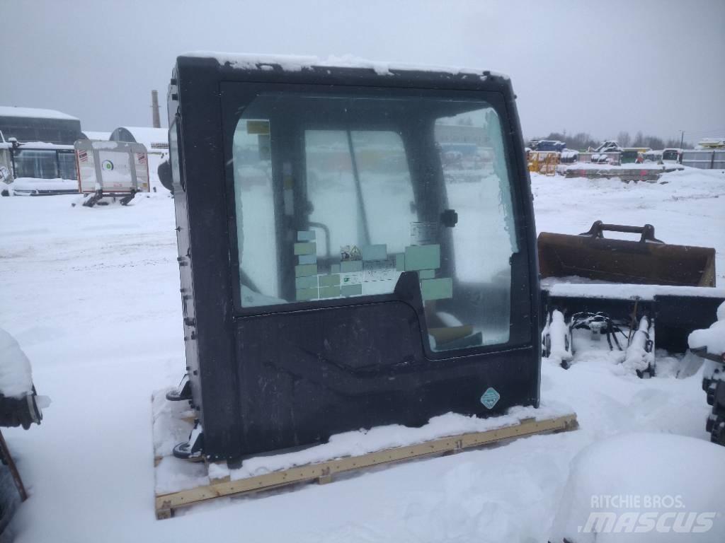 Volvo BM 325FL Cabin 驾驶室与内部