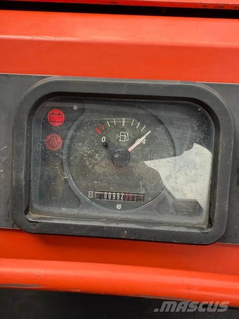 Kubota KC 250 HR 履带式自卸车