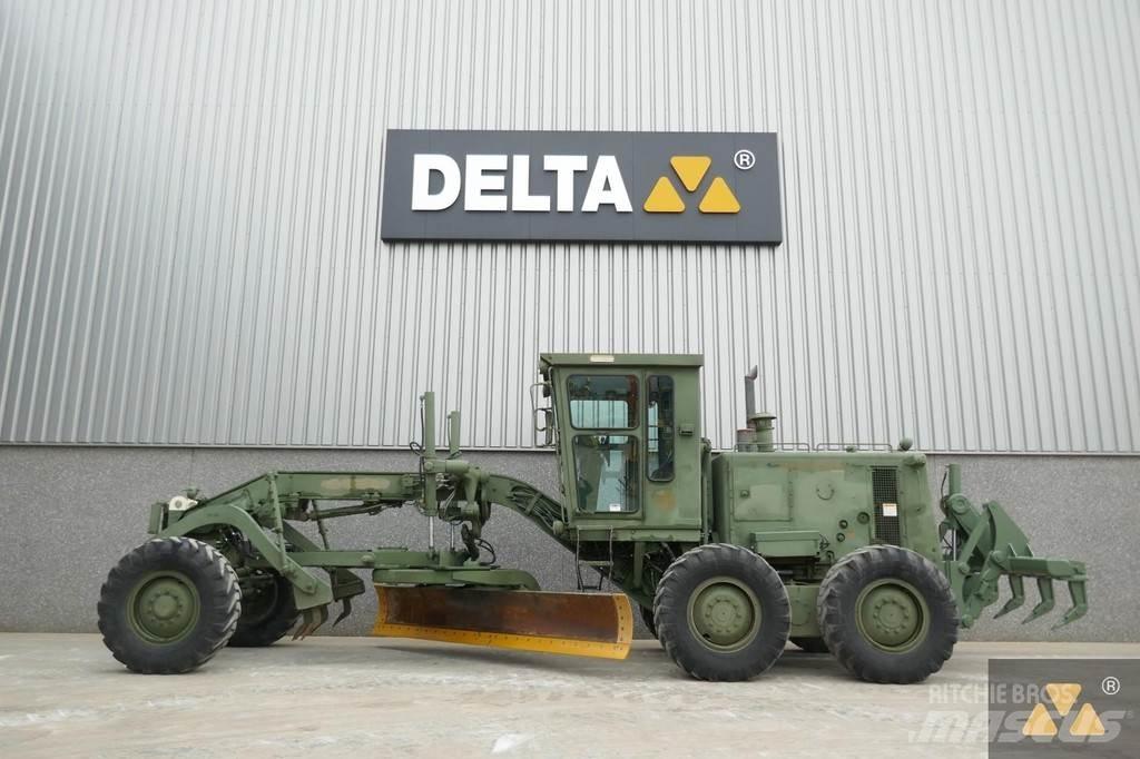 CAT 130G Ex-army 平地机/推土机