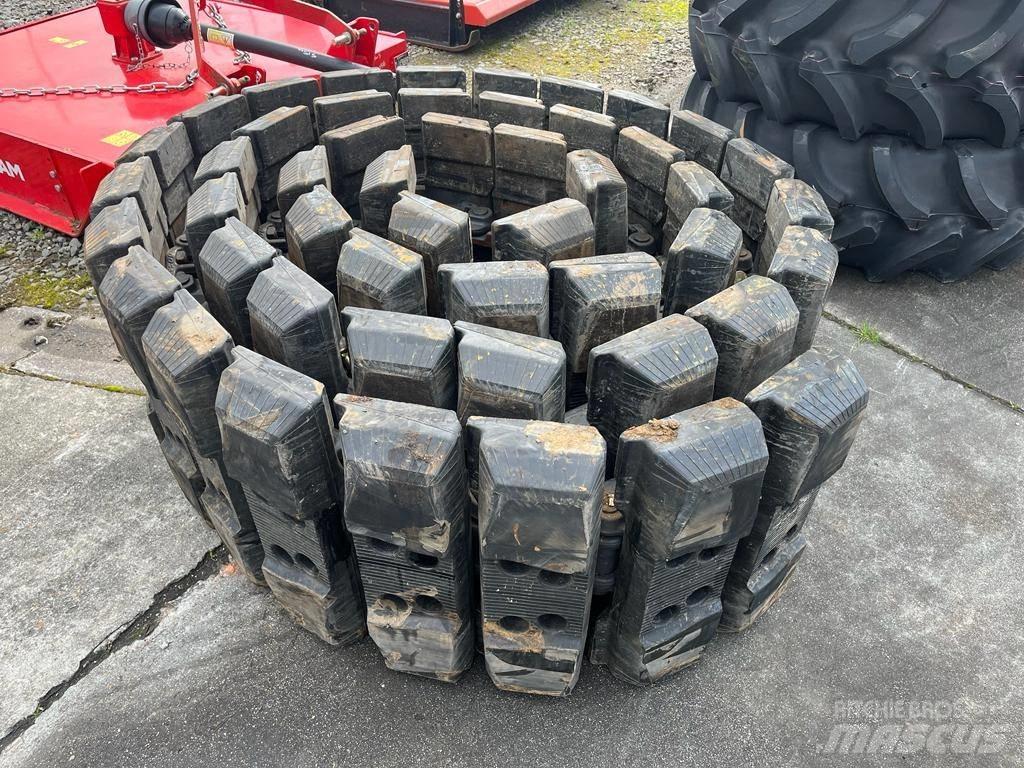 Doosan DX 235 履带、链条和底盘