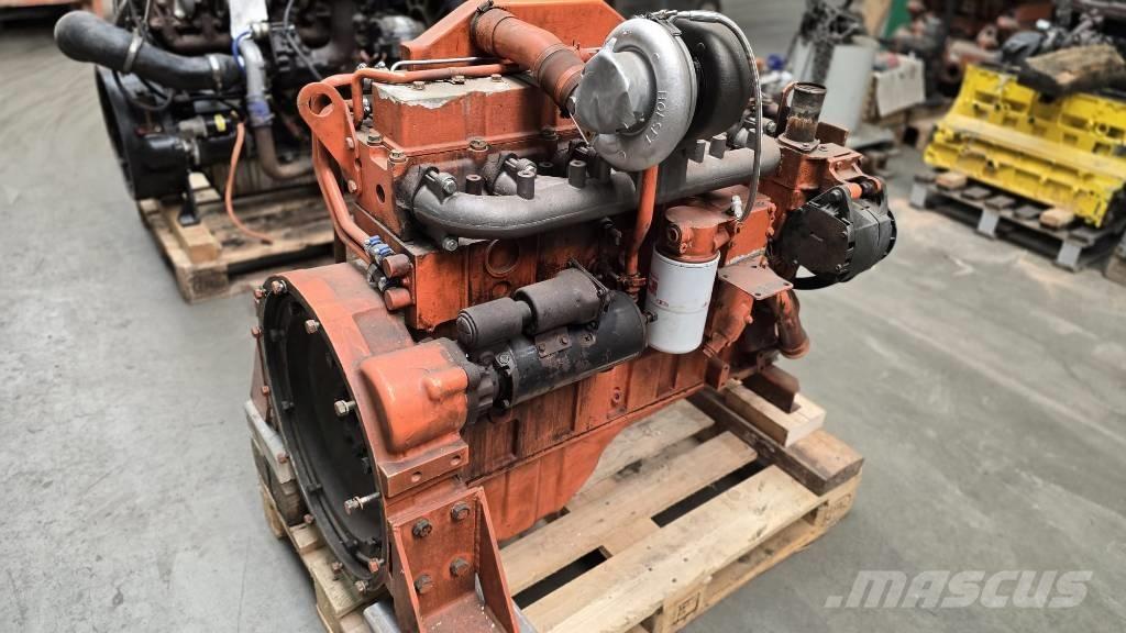 Cummins 6CTA8.3 发动机