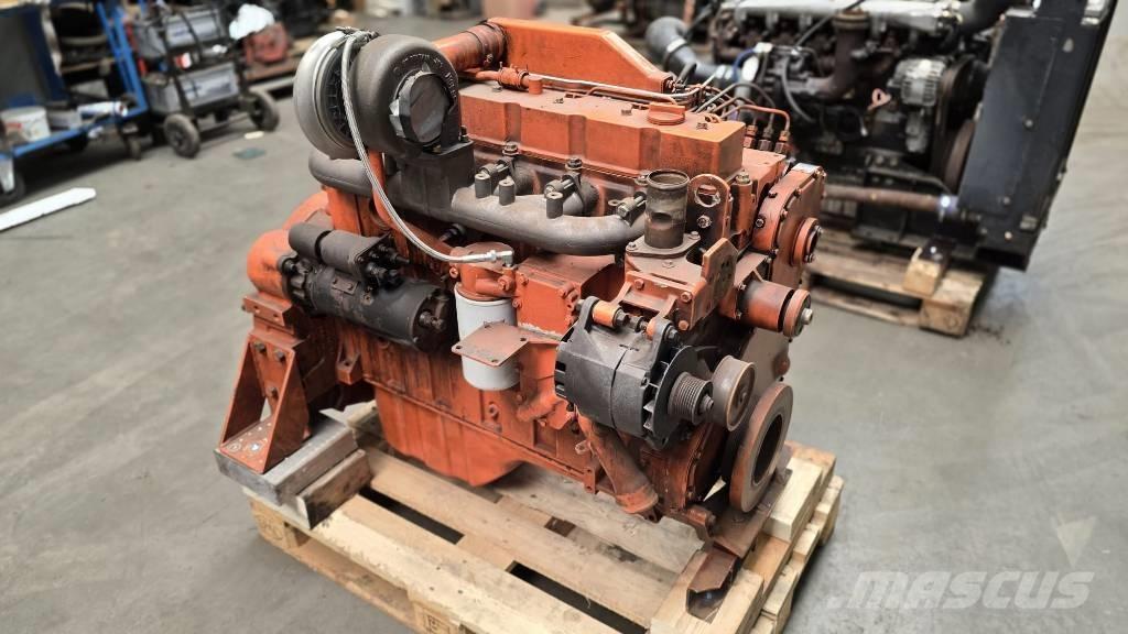 Cummins 6CTA8.3 发动机