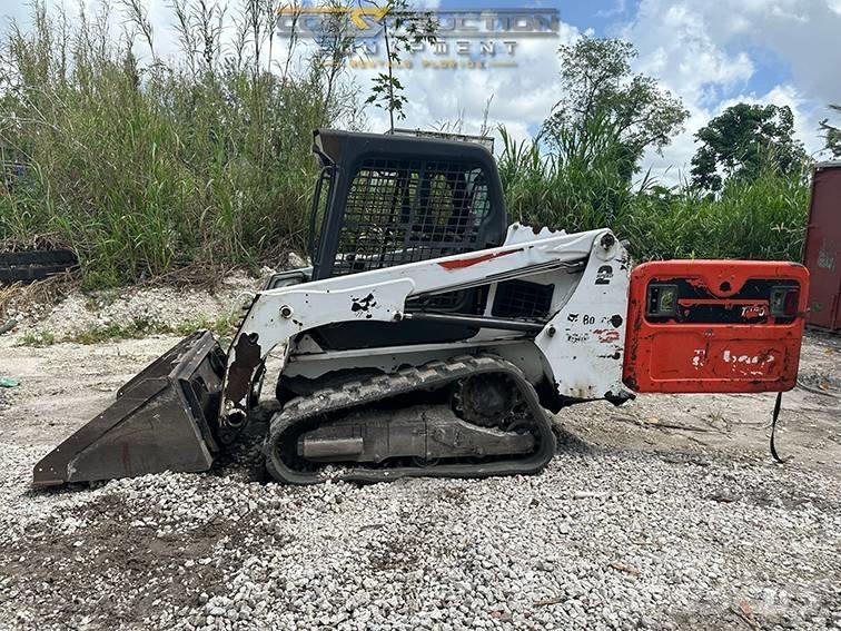 Bobcat T 450 滑移装载机